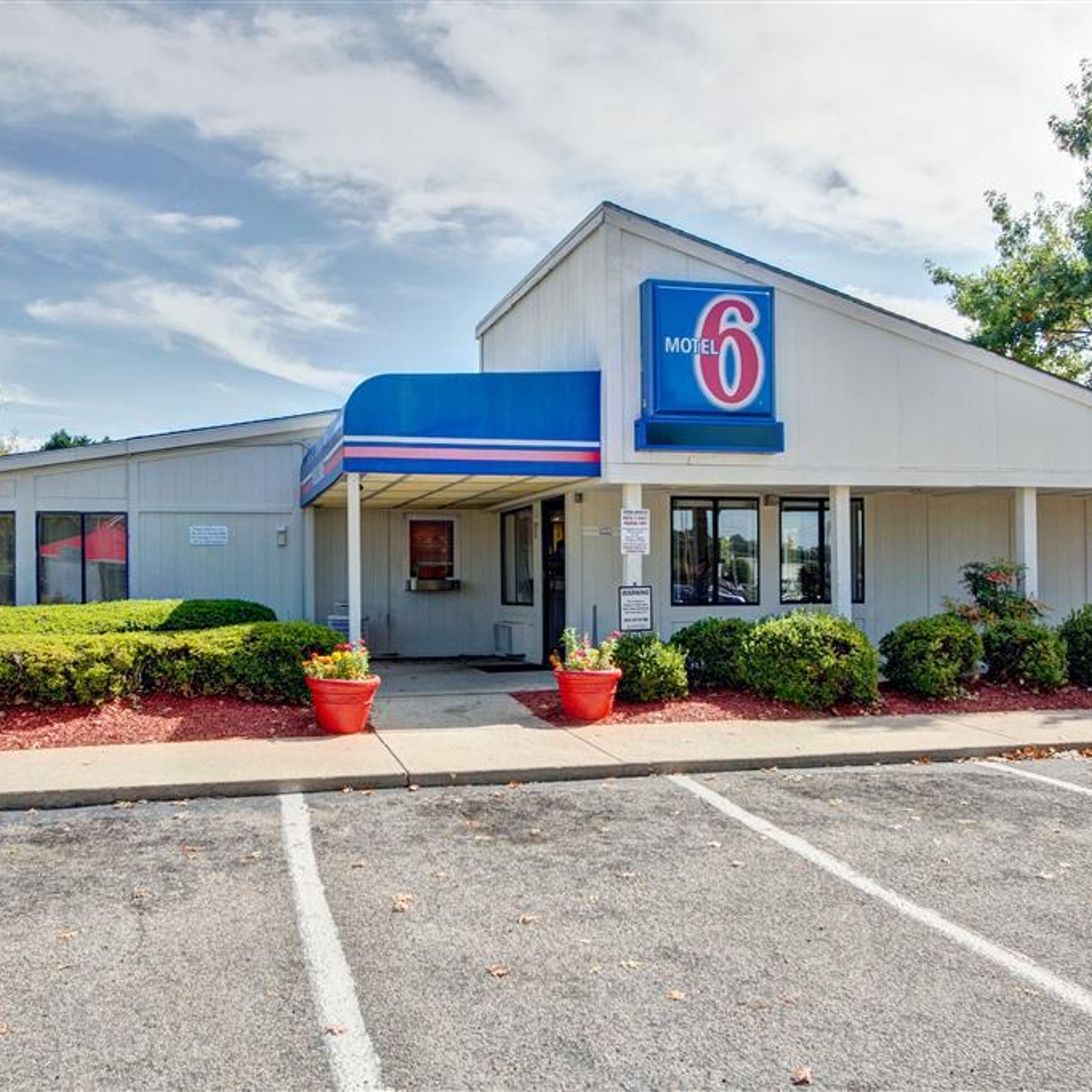 Motel 6 Pinehurst Aberdeen Nc In Aberdeen North Carolina Hrs
