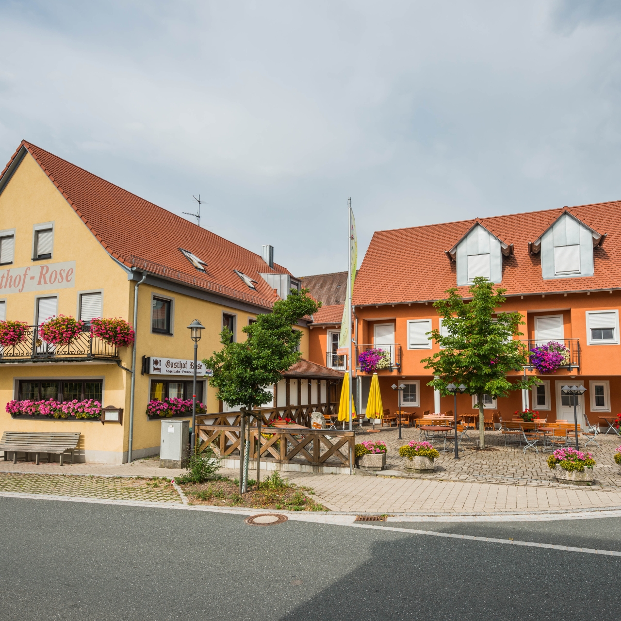 Hotel Rose Gasthof Flachslanden bei HRS günstig buchen