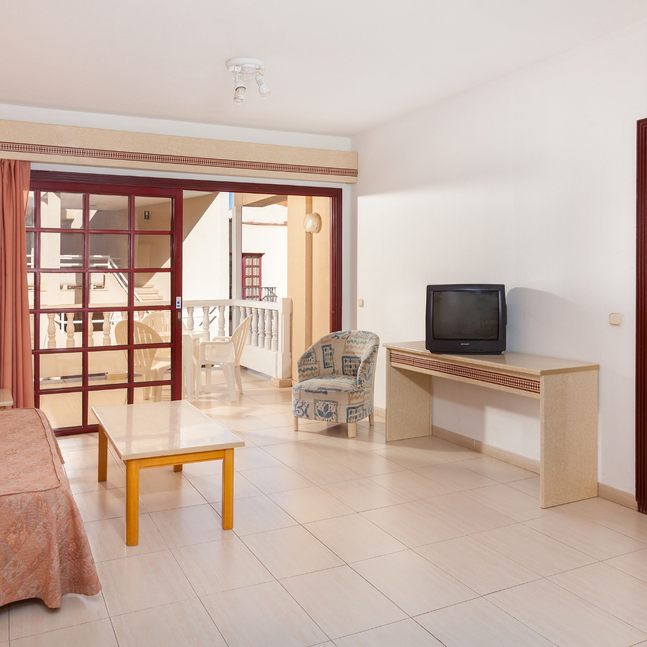 Hotel Sol La Palma Apartamentos en Puerto Naos, Los Llanos de Aridane en  HRS con servicios gratuitos