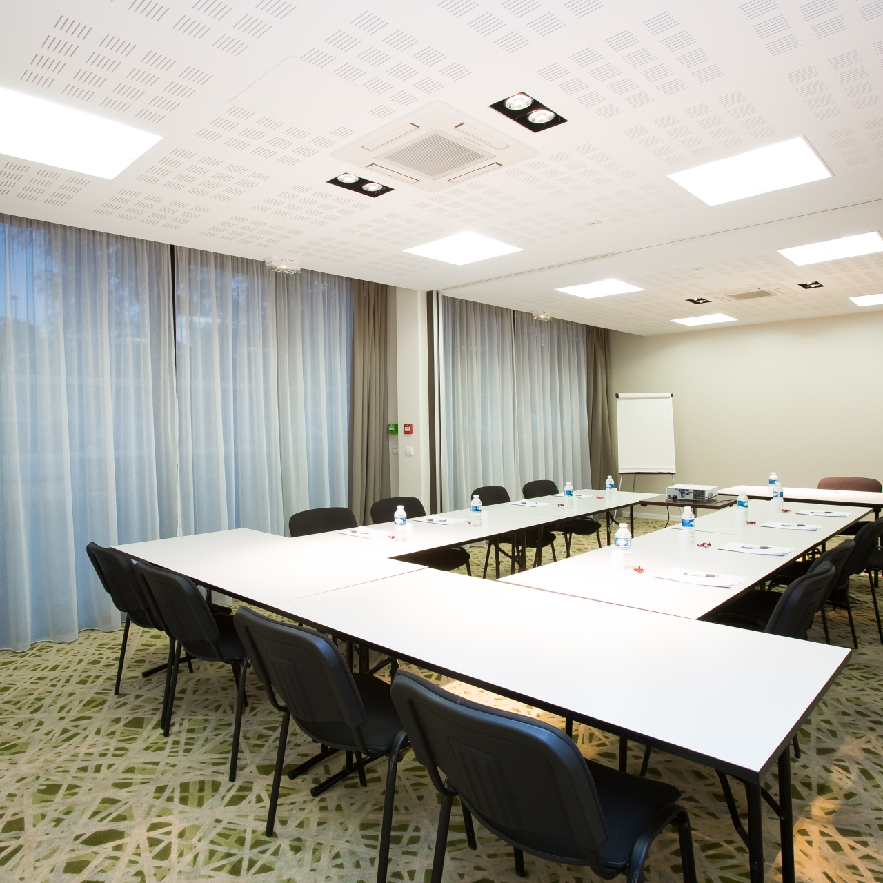 All Suites Appart Hotel Pau 3 Hrs Star Hotel In Pau Aquitaine