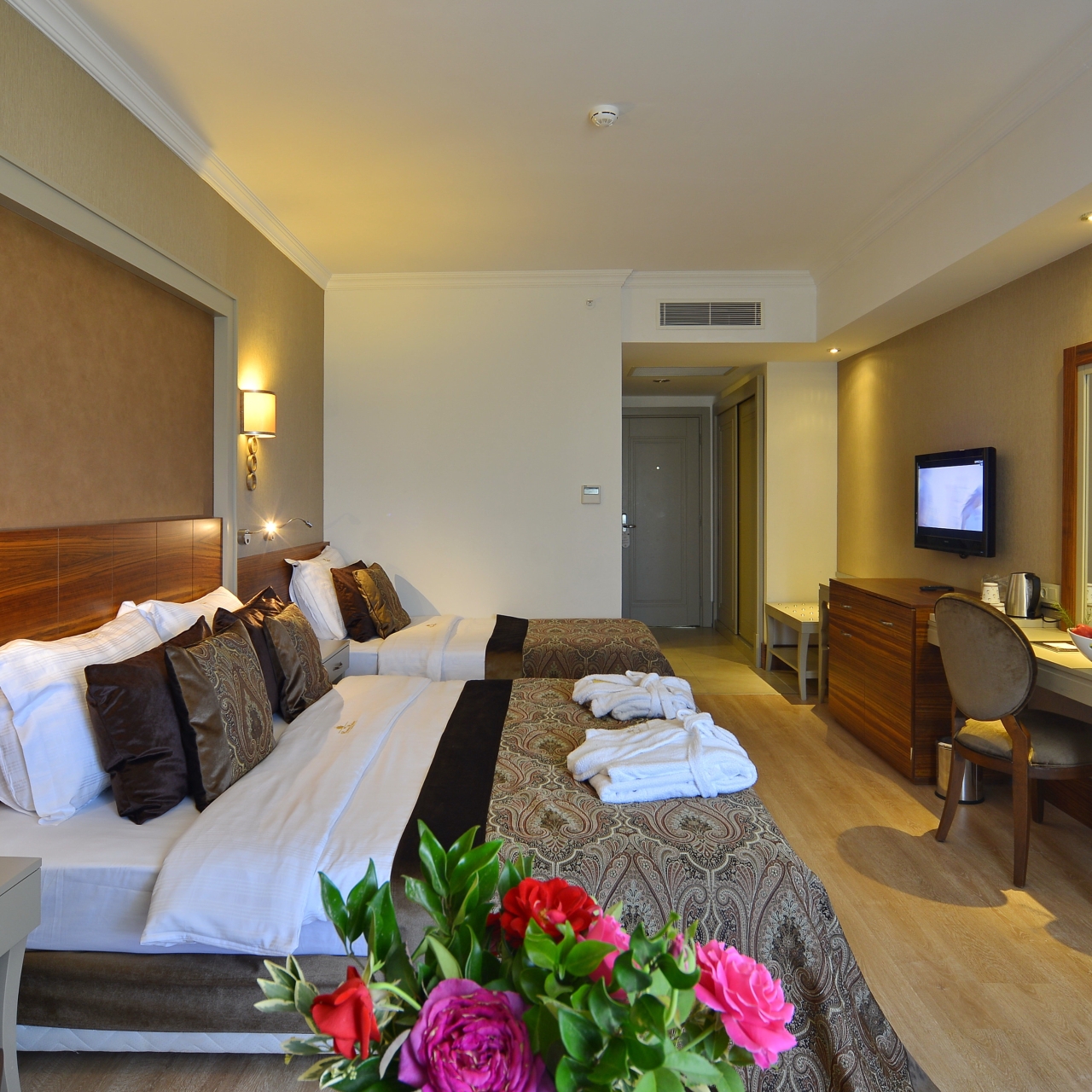 Hotel Crown Palace Side 5 Hrs Star Hotel In Side Antalya Ili