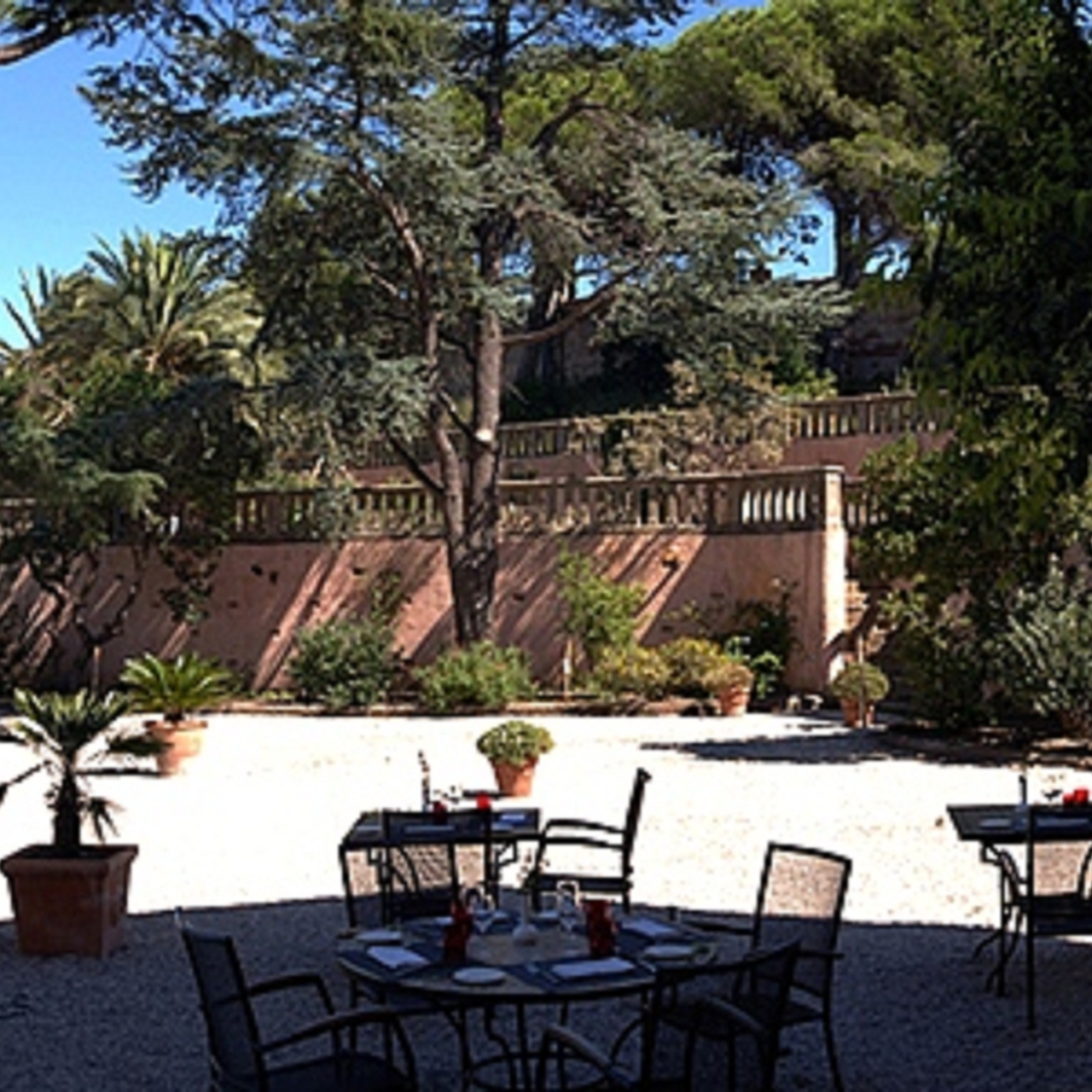 Hotel Les Jardins Du Cedre 3 Hrs Star Hotel In Port Vendres Languedoc Roussillon