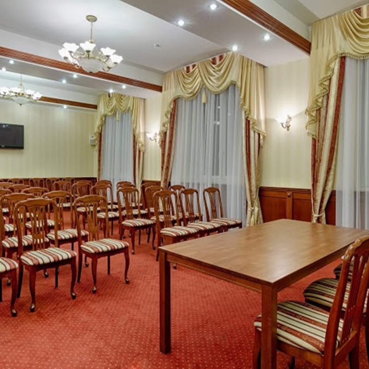 Hotel Ukraine Ukraina Kiev At Hrs With Free Services