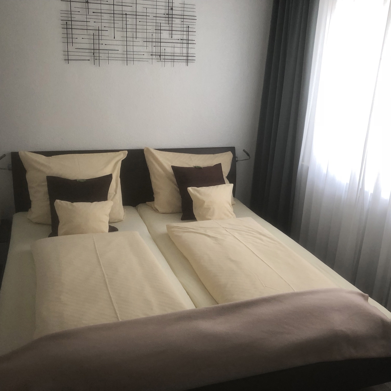 Hotel Sechzehn 3 Hrs Star Hotel In Leverkusen North Rhine Westphalia