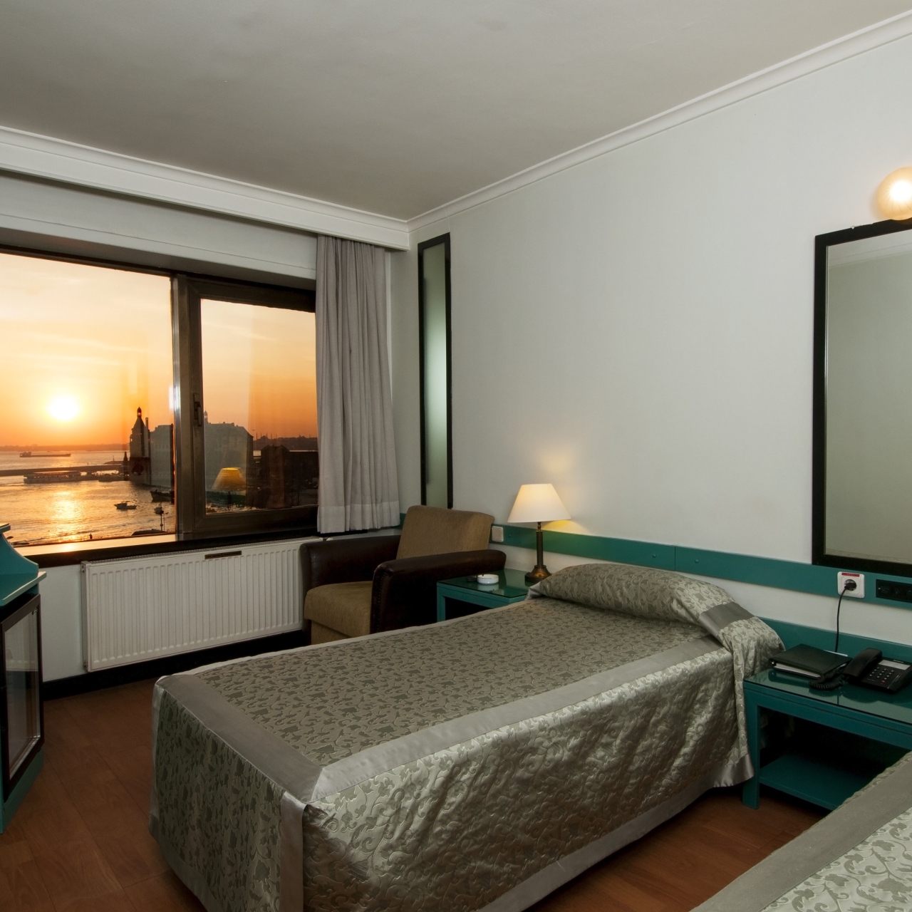 Hotel Kadikoy Rihtim 3 Hrs Star Hotel In Istanbul Istanbul