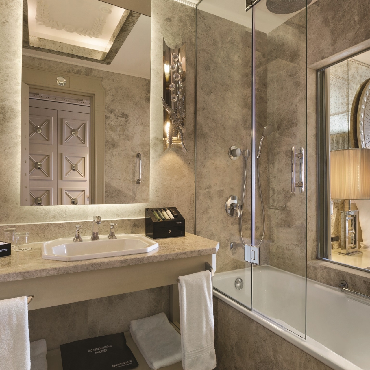 Wyndham Grand Istanbul Kalamis Marina Hotel 5 Hrs Star Hotel In Istanbul Istanbul