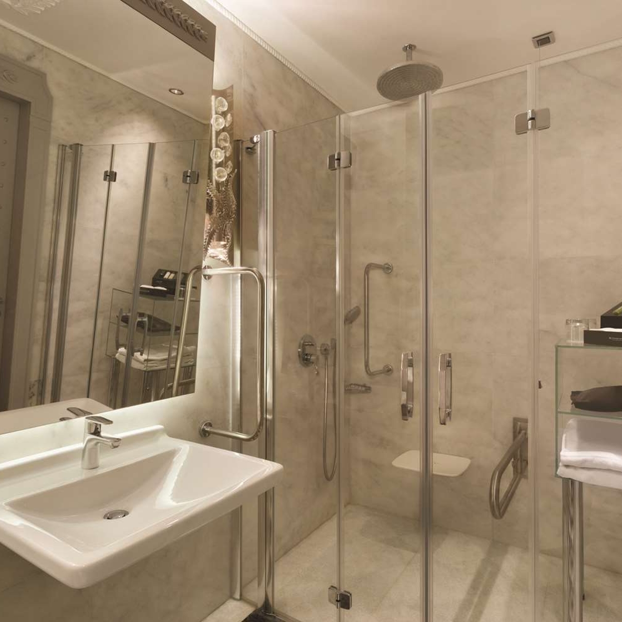 Wyndham Grand Istanbul Kalamis Marina Hotel 5 Hrs Star Hotel In Istanbul Istanbul