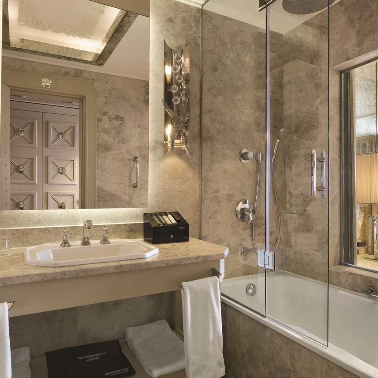 Wyndham Grand Istanbul Kalamis Marina Hotel 5 Hrs Star Hotel In Istanbul Istanbul