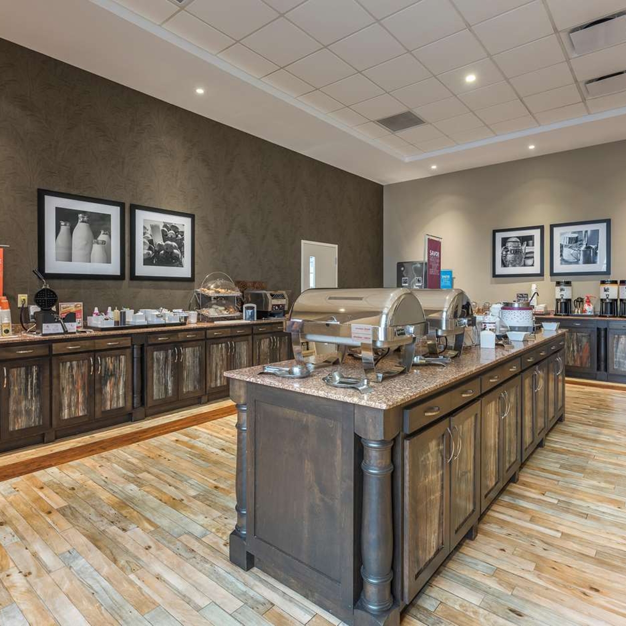 Hampton Inn By Hilton Sydney Nova Scotia Membertou 28b Nova Scotia At Hrs With Free Services