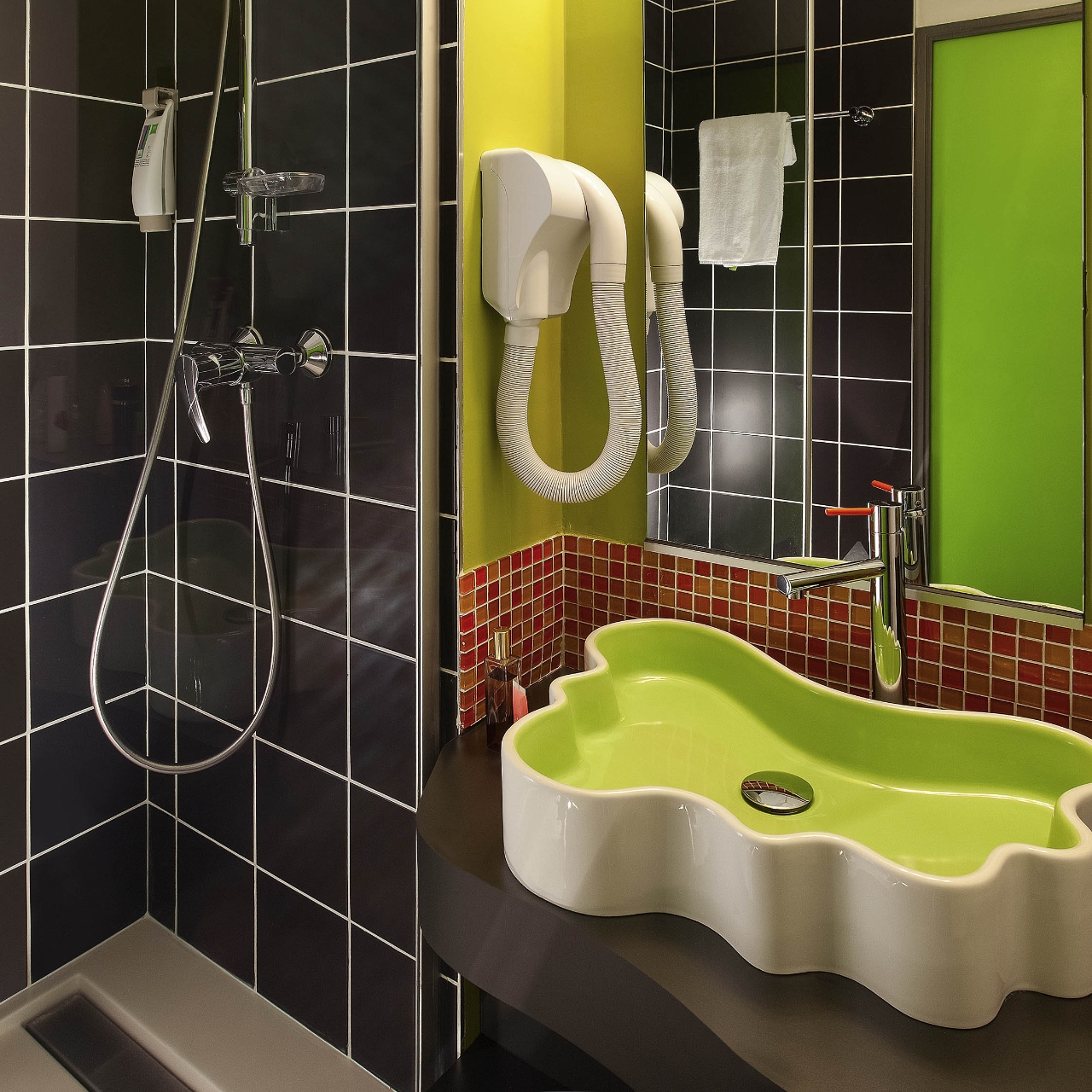 Alliance Renovation Caluire Hotel Ibis Styles Lyon Villeurbanne Parc De La Tete D Or 3 Hrs