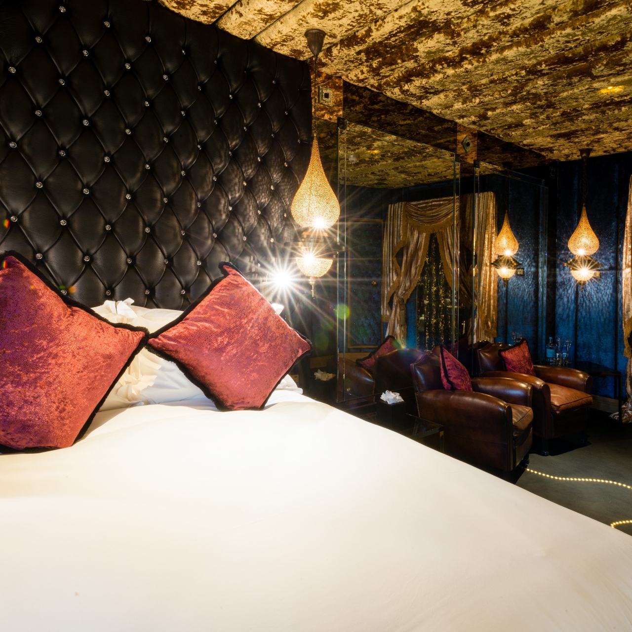 Hotel Crazy Bear Beaconsfield 5 Hrs Star Hotel In Beaconsfield