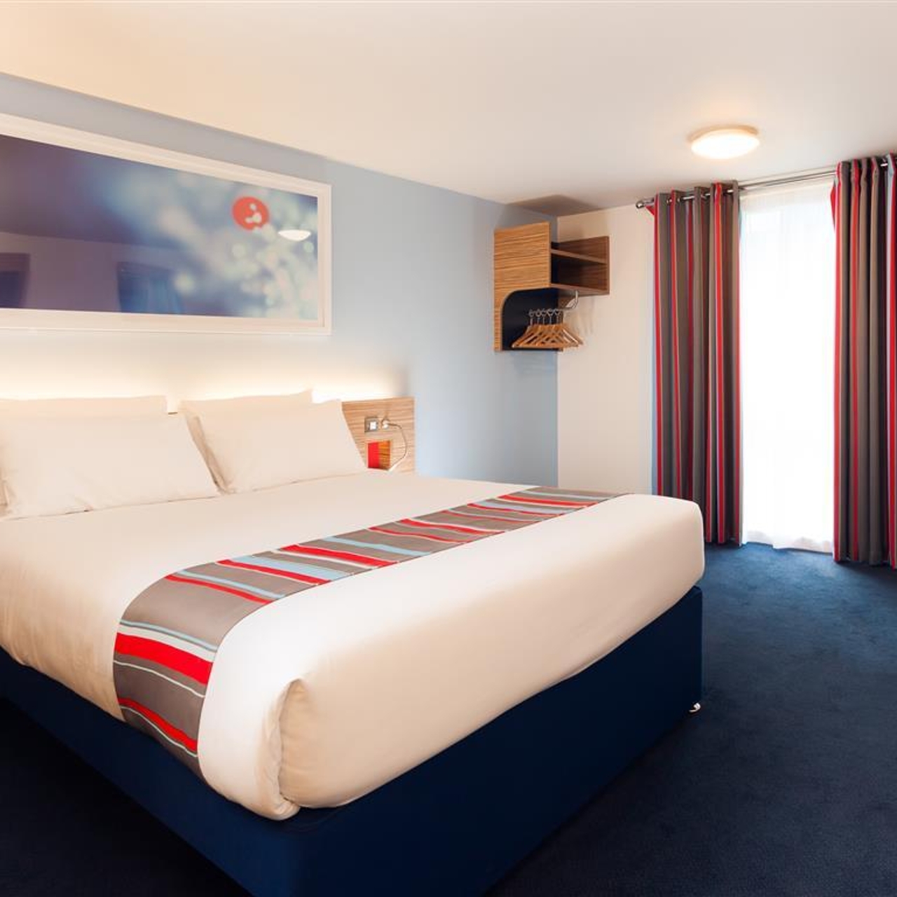 Hotel Travelodge London Edmonton London At Hrs With Free Services