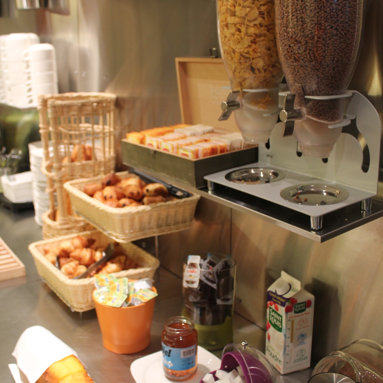 b hotel caen est mondeville france at hrs with free services