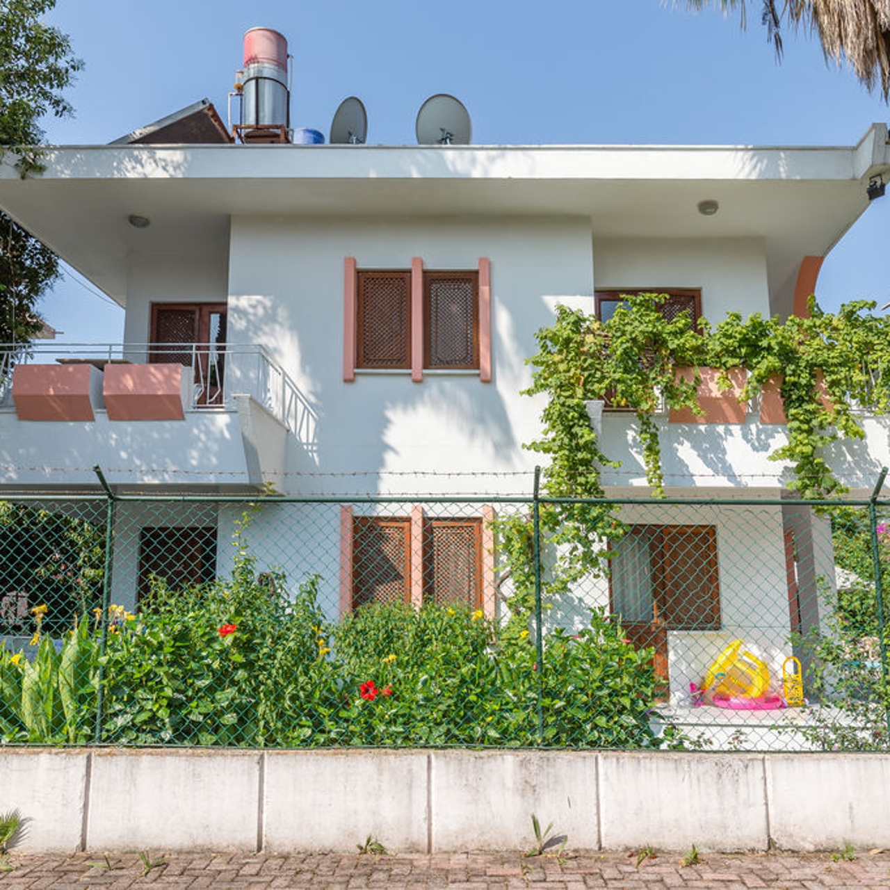 Hotel Flower Villa Apart In Kemer Antalya Hrs