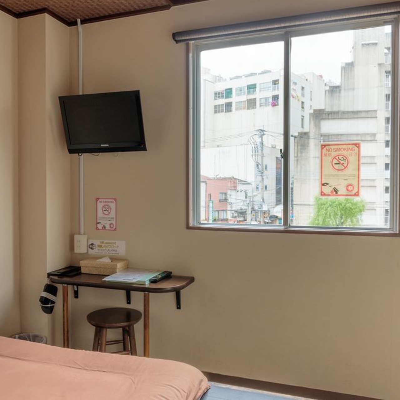 Fukuoka Hana Hostel Karlsruhe At Hrs With Free Services Fukuoka Hana Hostel Karlsruhe At Hrs With Free Services