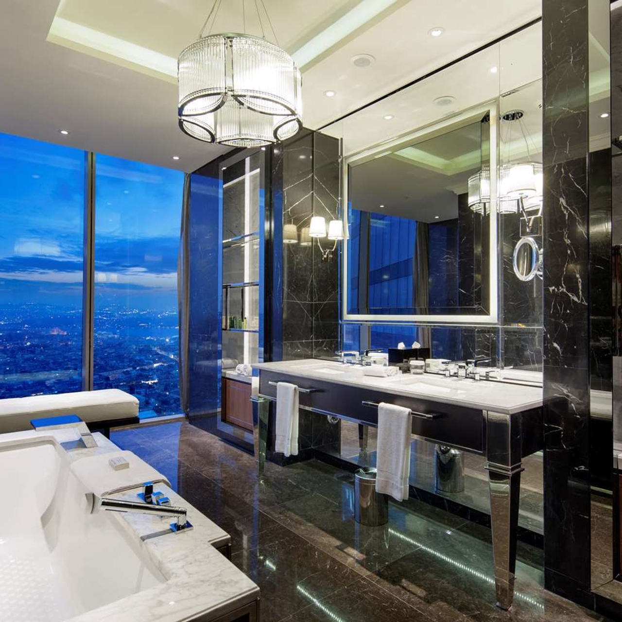 Hilton Istanbul Bomonti Hotel Conference Center 4 Hrs Star Hotel In Istanbul Istanbul