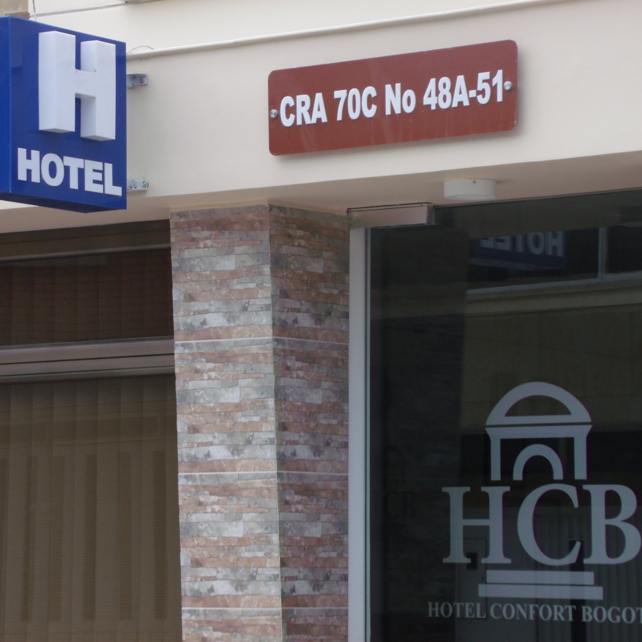 Ya que Hormiga Inspección Hotel Confort Bogota en HRS con servicios gratuitos