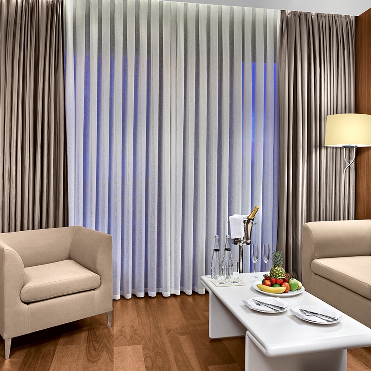 Hotel Divan Suites Istanbul Gplus Airport 5 Hrs Star Hotel In Istanbul Istanbul