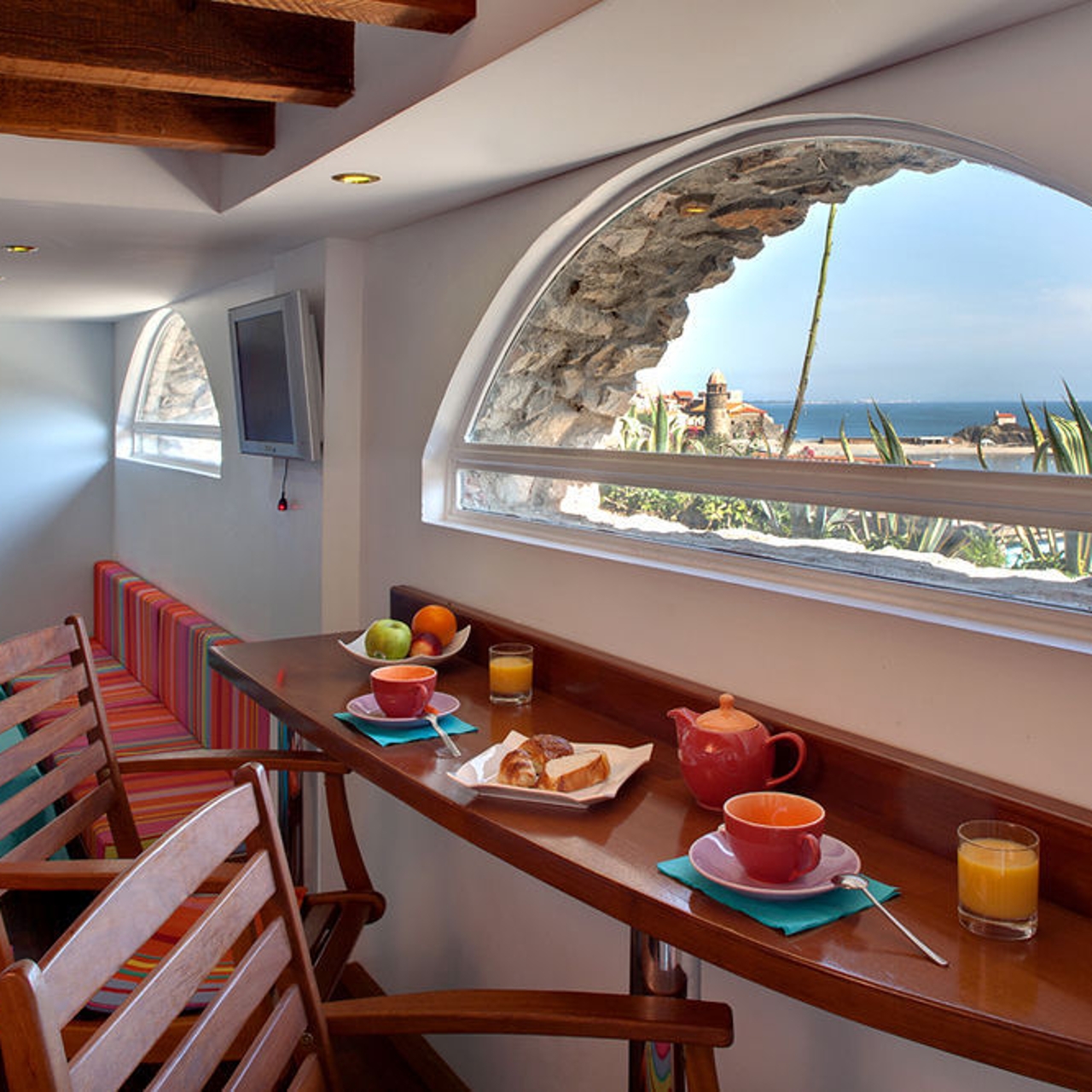 Hotel Le Bon Port In Collioure Languedoc Roussillon Hrs