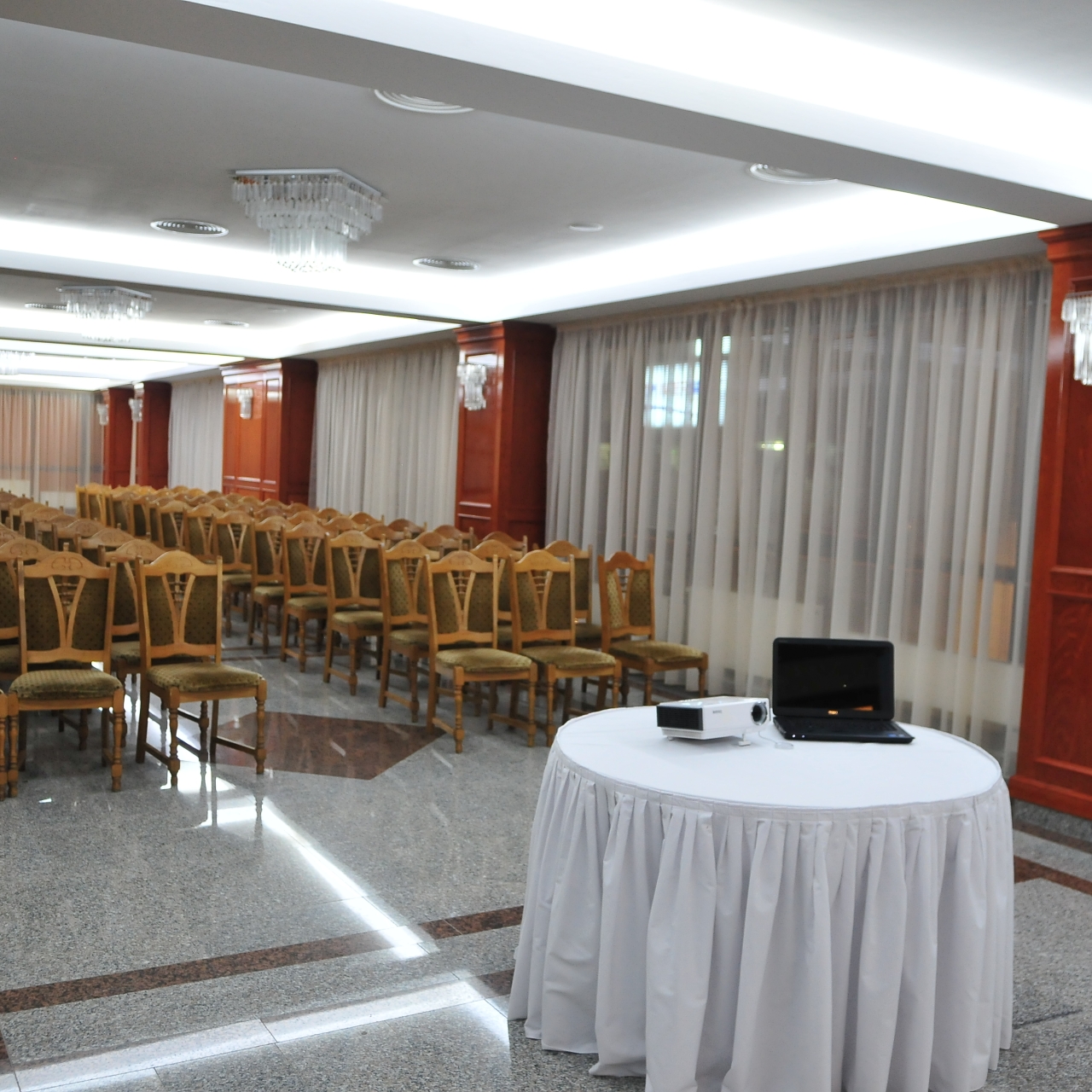 Hotel Emma Est 3 Hrs Star Hotel In Craiova Dolj