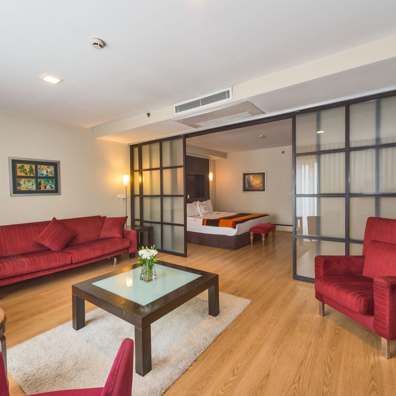 The Beyaz Saray Hotel 4 Hrs Star Hotel In Istanbul Istanbul