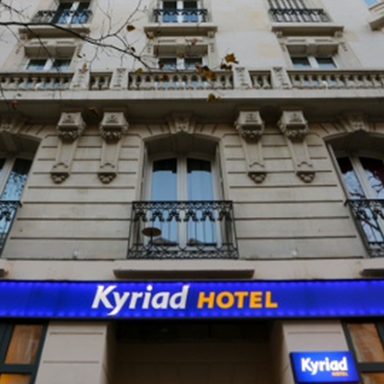 Hotel Kyriad Paris 18 - Porte de Clignancourt - Montmartre - 3 HRS star  hotel in Paris (Île-de-France)