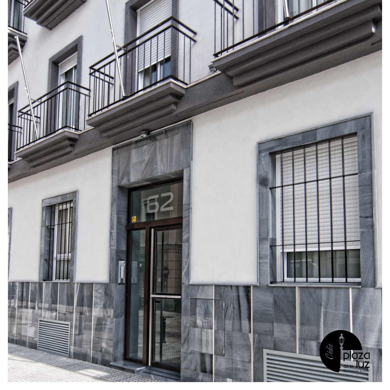 Hotel Apartamentos Plaza De La Luz Cadiz Cadiz Andalusia At Hrs With Free Services
