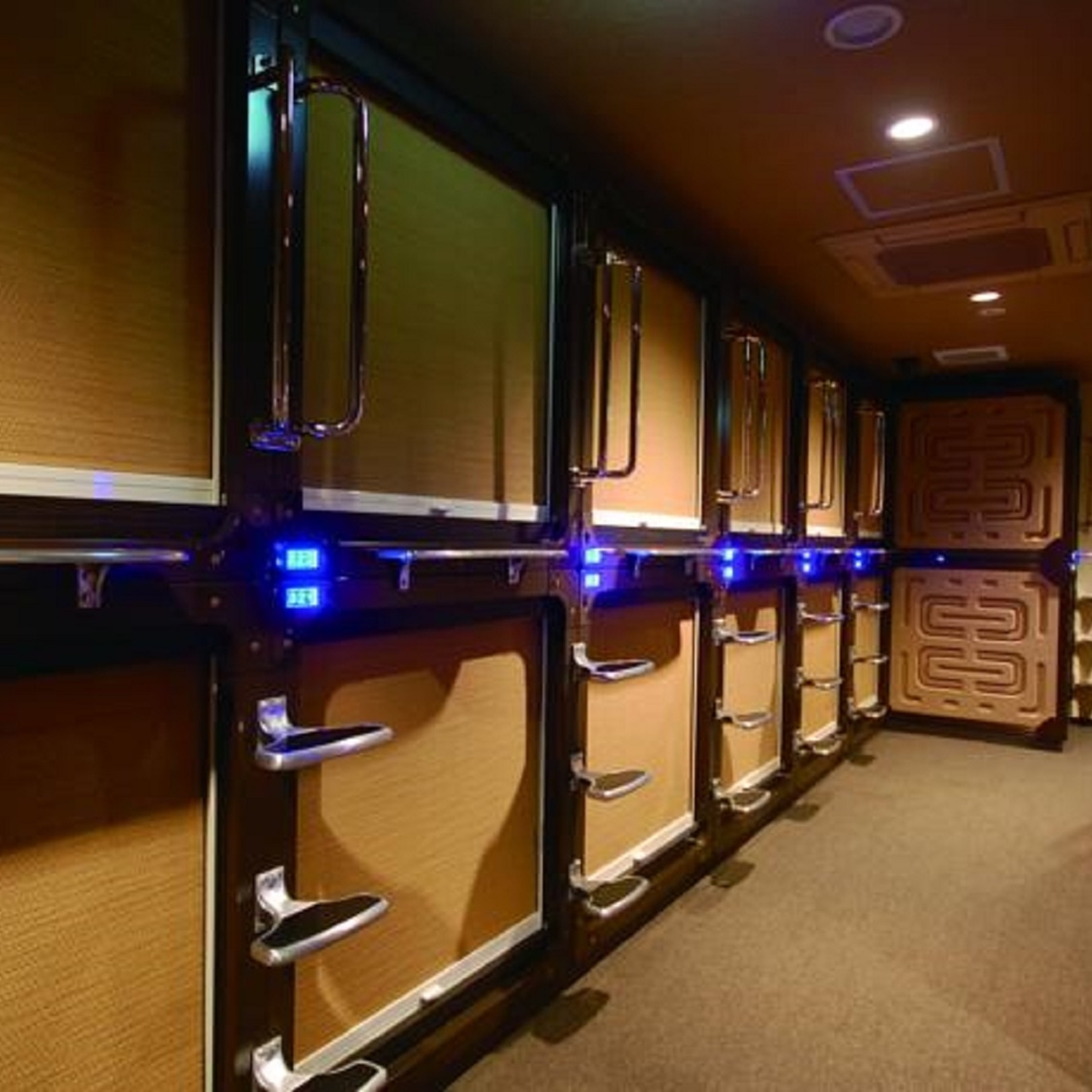 Capsule Hotel Anshin Oyado Shinbashi In Tokyo Tokyo Metropolis Hrs