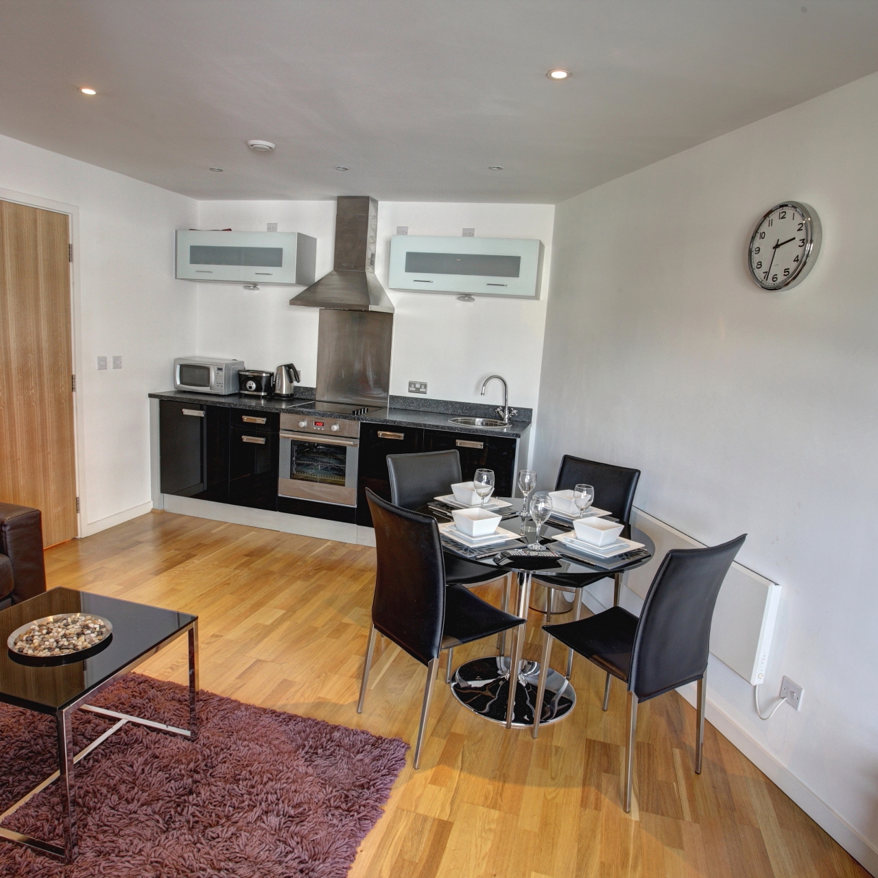 Hotel Gateway Apartments 4 Hrs Star Hotel In Leeds England