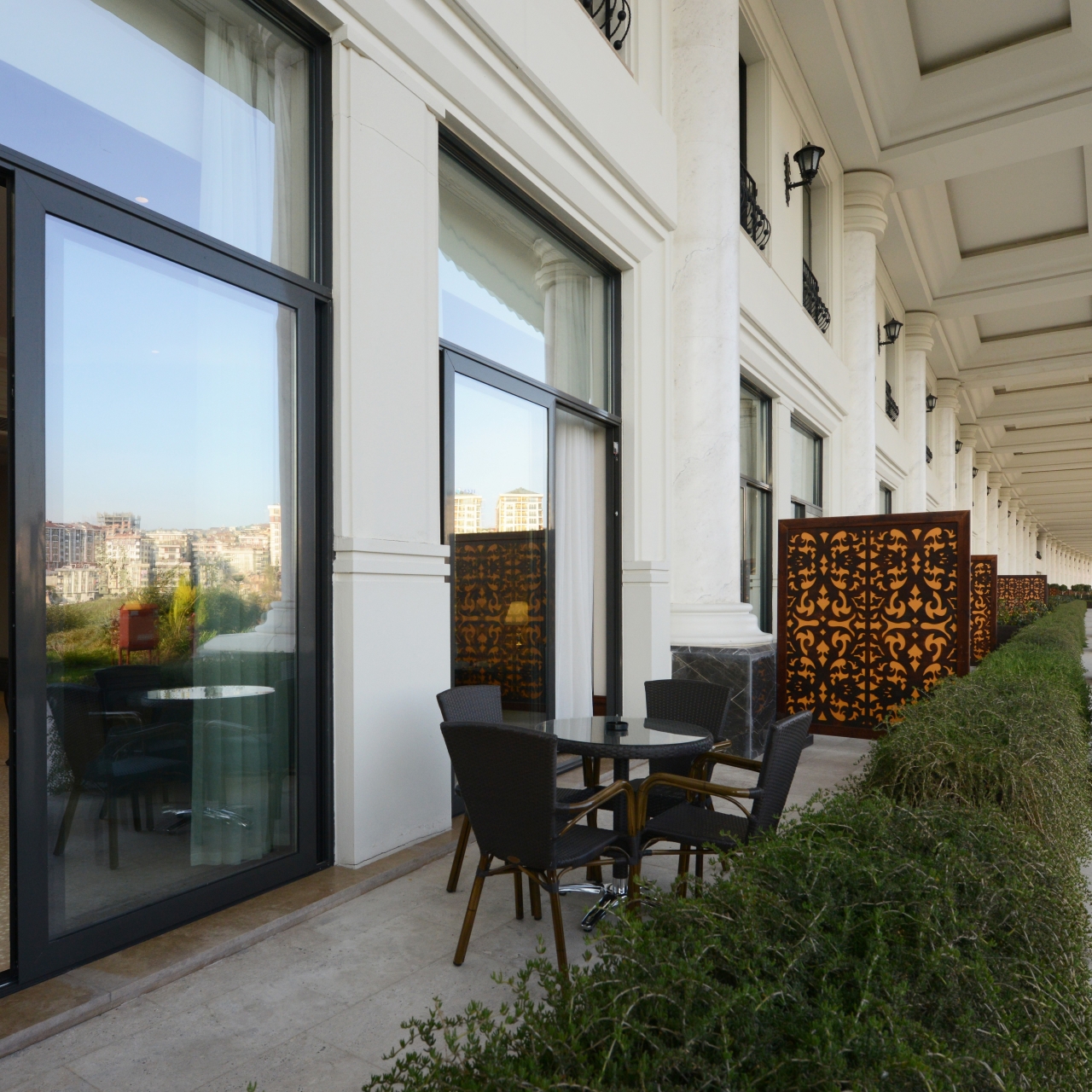 Hotel Isfanbul Holiday Home Suites 4 Hrs Star Hotel In Istanbul Istanbul