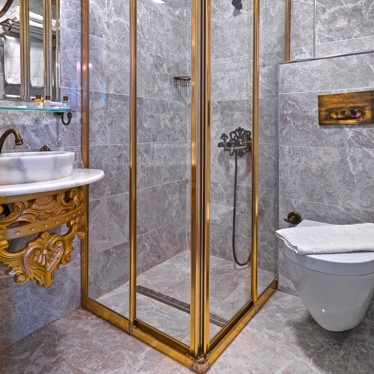White Monarch Hotel 4 Hrs Star Hotel In Istanbul Istanbul