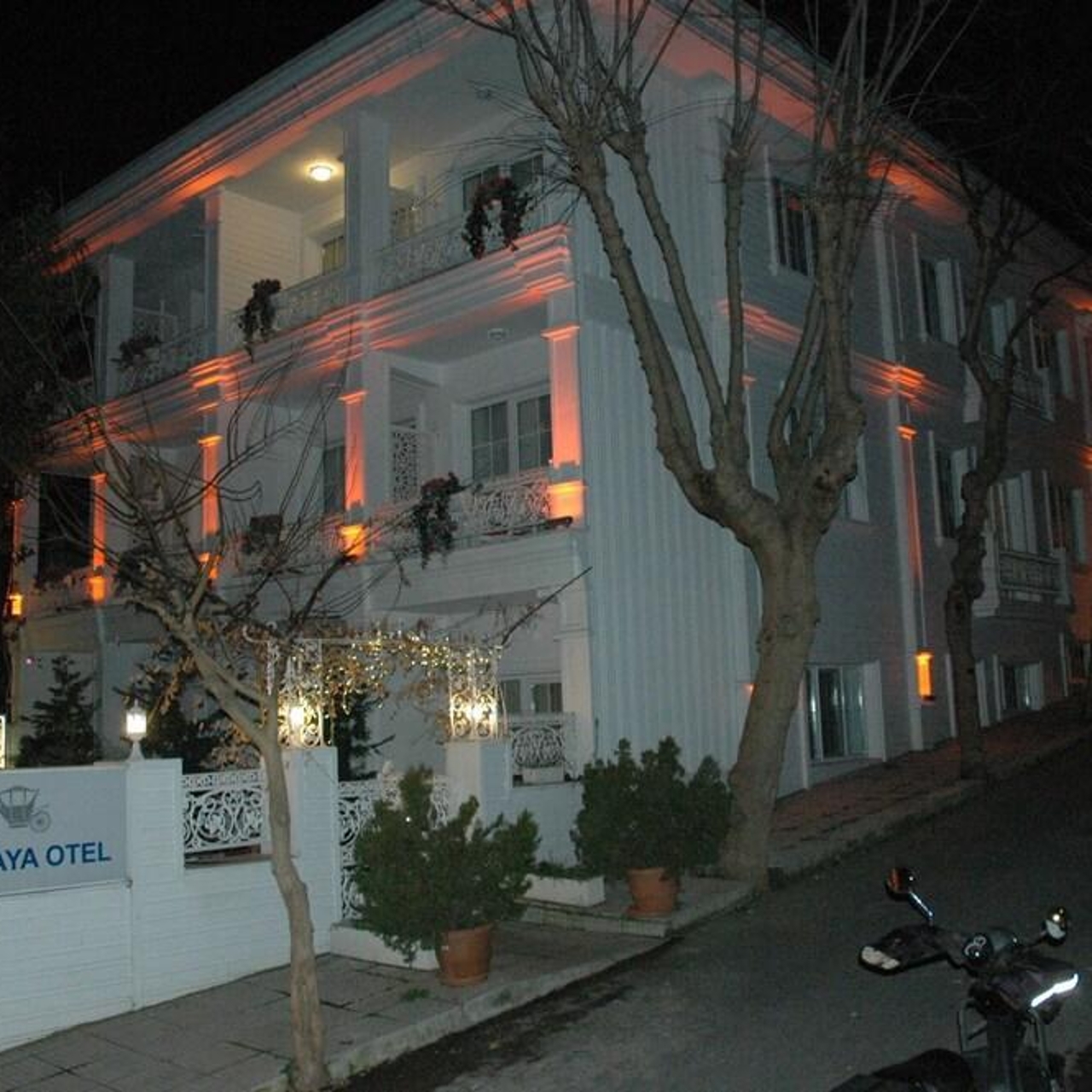 Buyukada Cankaya Hotel In Istanbul Istanbul Hrs
