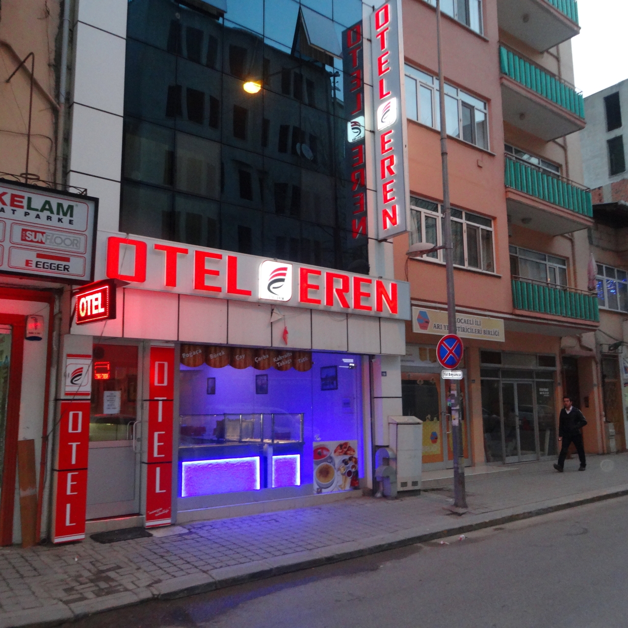 Hotel Eren Otel In Izmit Kocaeli Hrs
