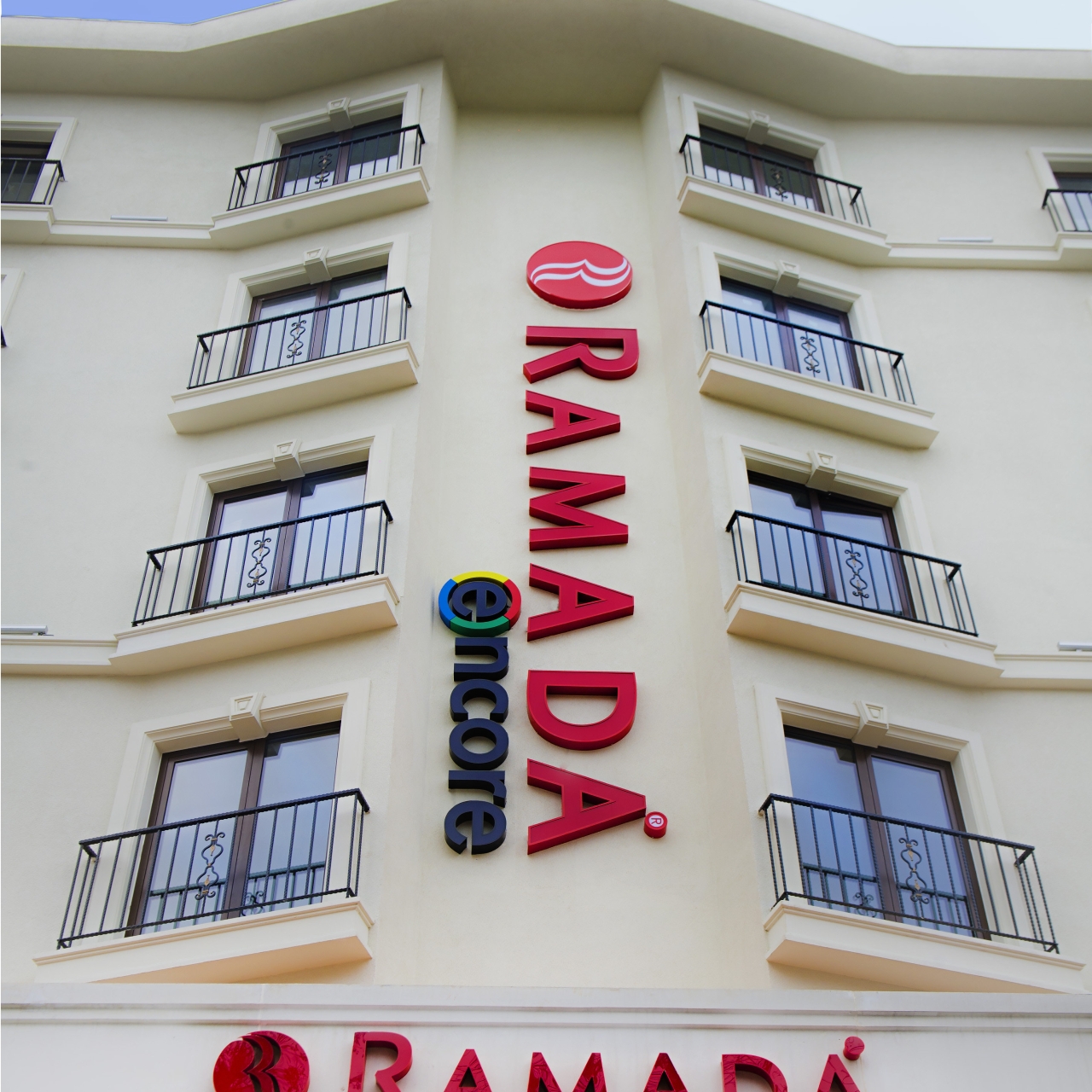 Hotel Ramada Encore Istanbul Airport 4 Hrs Star Hotel In Istanbul Istanbul