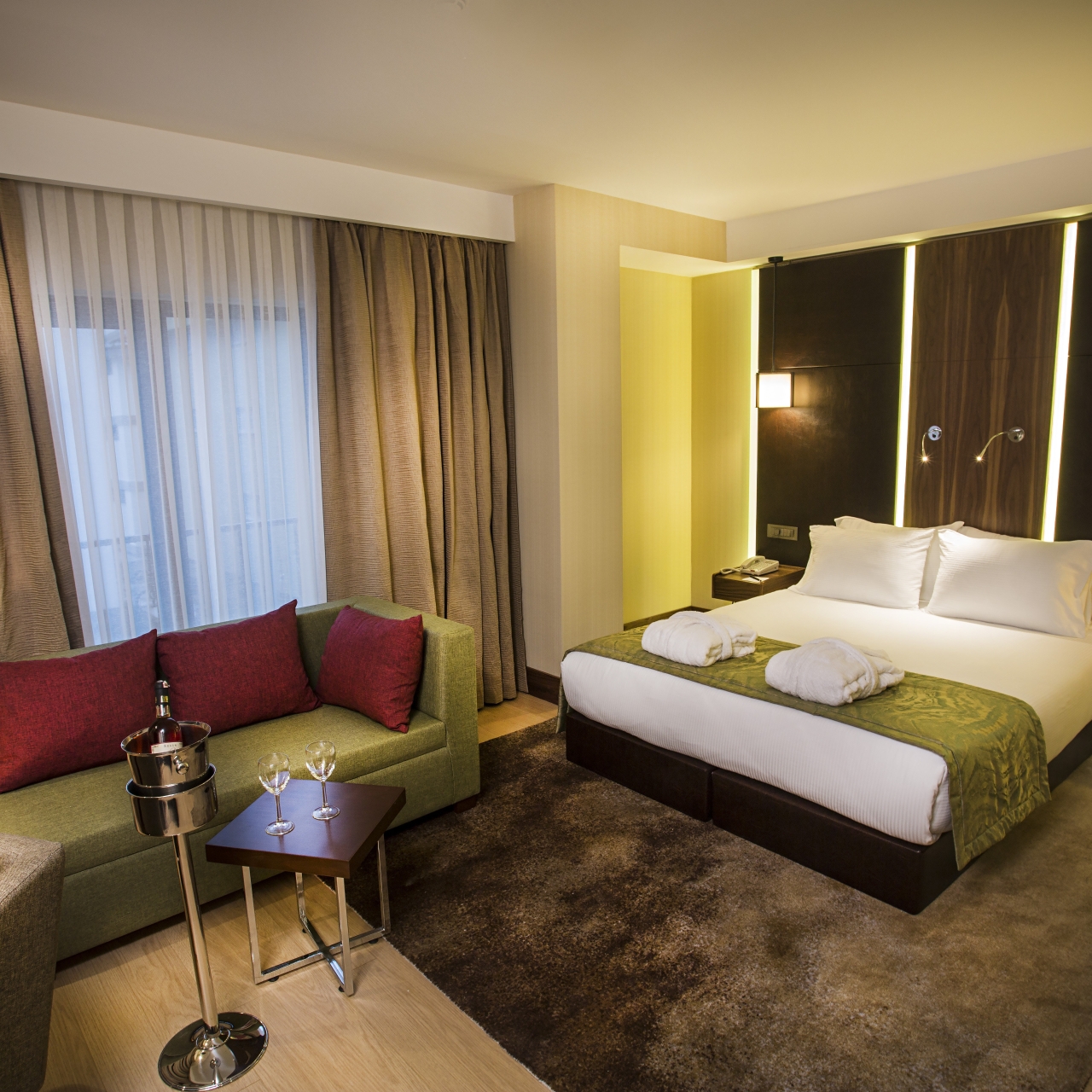 Hotel Ramada Encore Istanbul Airport 4 Hrs Star Hotel In Istanbul Istanbul