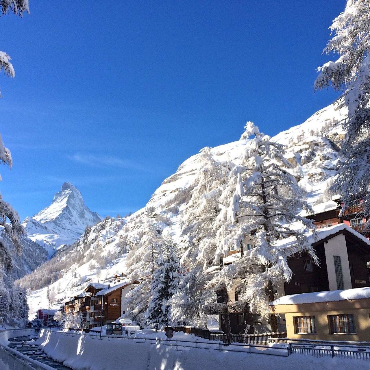 Hotel Apartment Antika 4 Hrs Star Hotel In Zermatt Valais Restaurant blue lounge blauherd jetzt 2 bewertungen & 10 bilder beim testsieger.für den reisetipp restaurant blue lounge blauherd existiert leider noch keine allgemeine beschreibung. hrs com