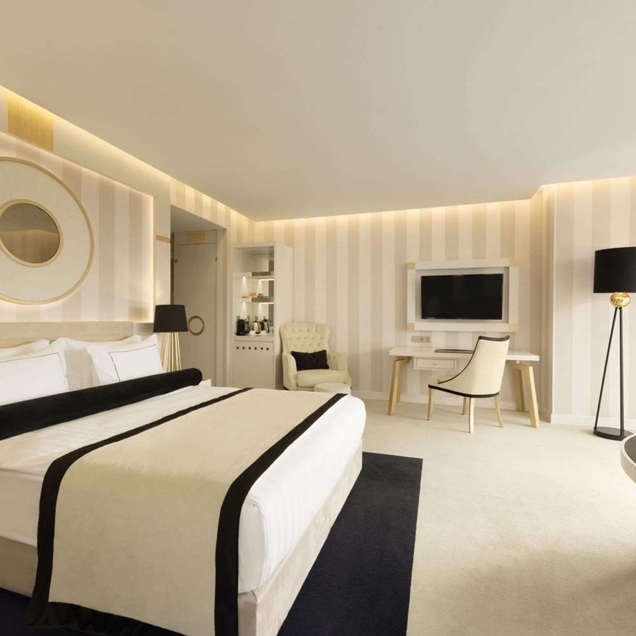 Ramada Hotel Suites Sisli 4 Hrs Star Hotel In Istanbul Istanbul
