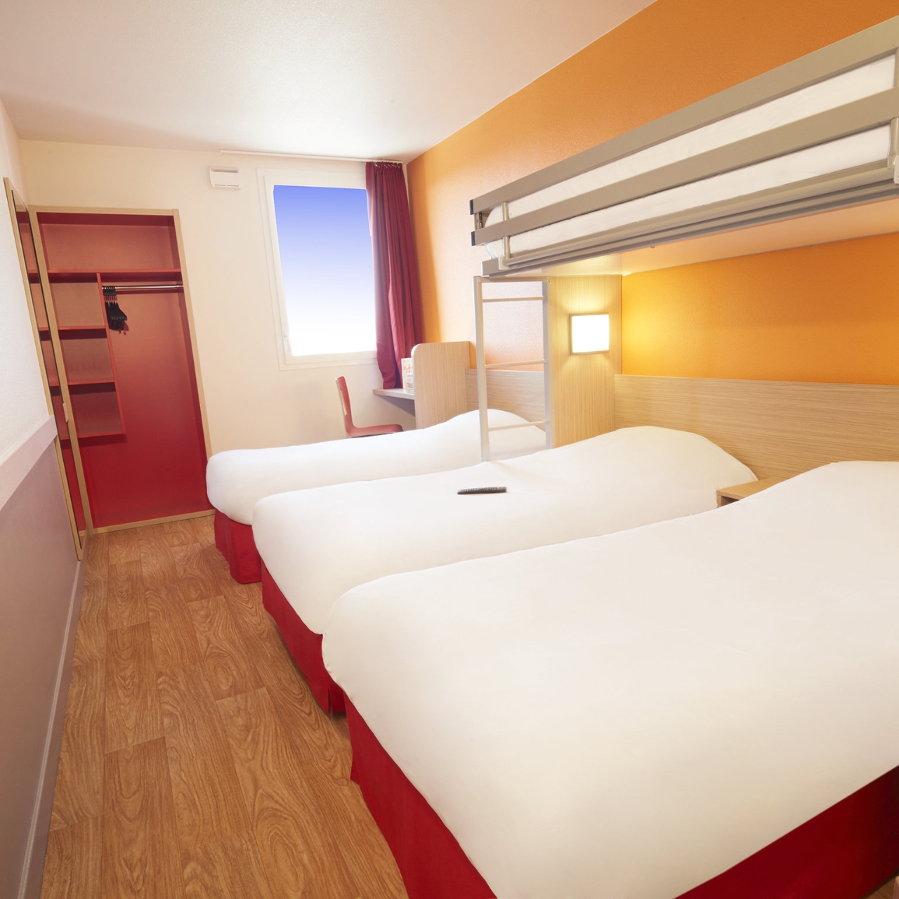 Hotel PREMIERE CLASSE VALENCE NORD - Saint-Marcel-lès-Valence chez HRS avec  services gratuits