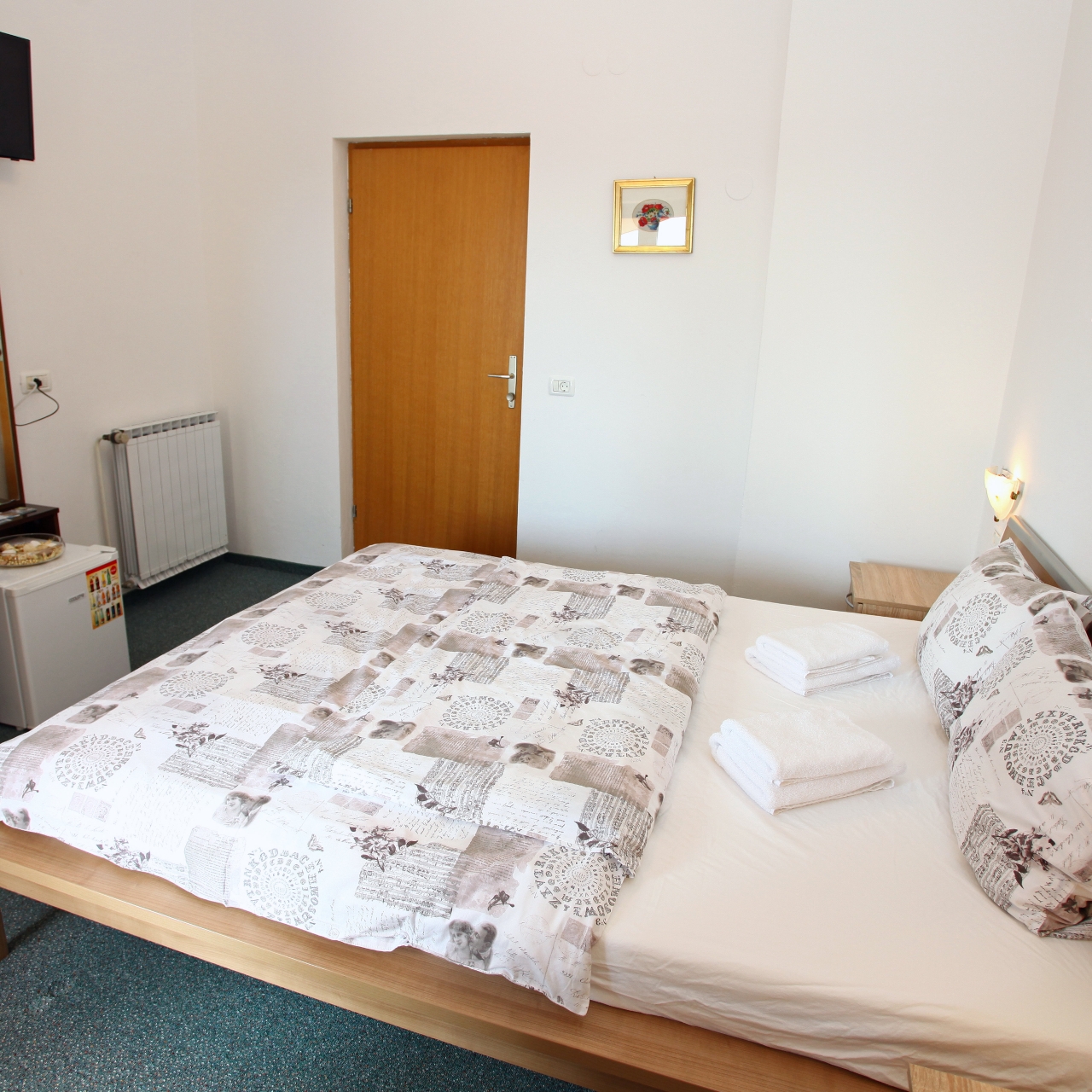 Hotel Gala Guesthouse Piran At Hrs With Free Services