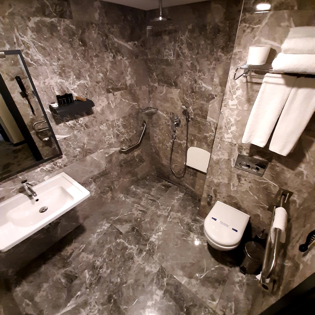 sapko airport hotel turkey at hrs with free services