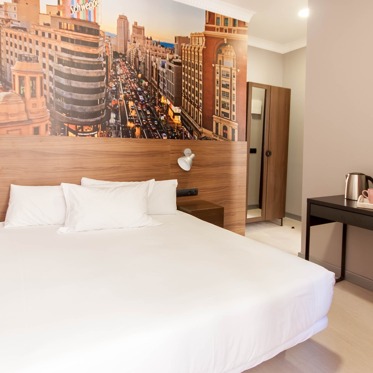 Hotel The Citadel by Pillow Madrid- at HRS with free services