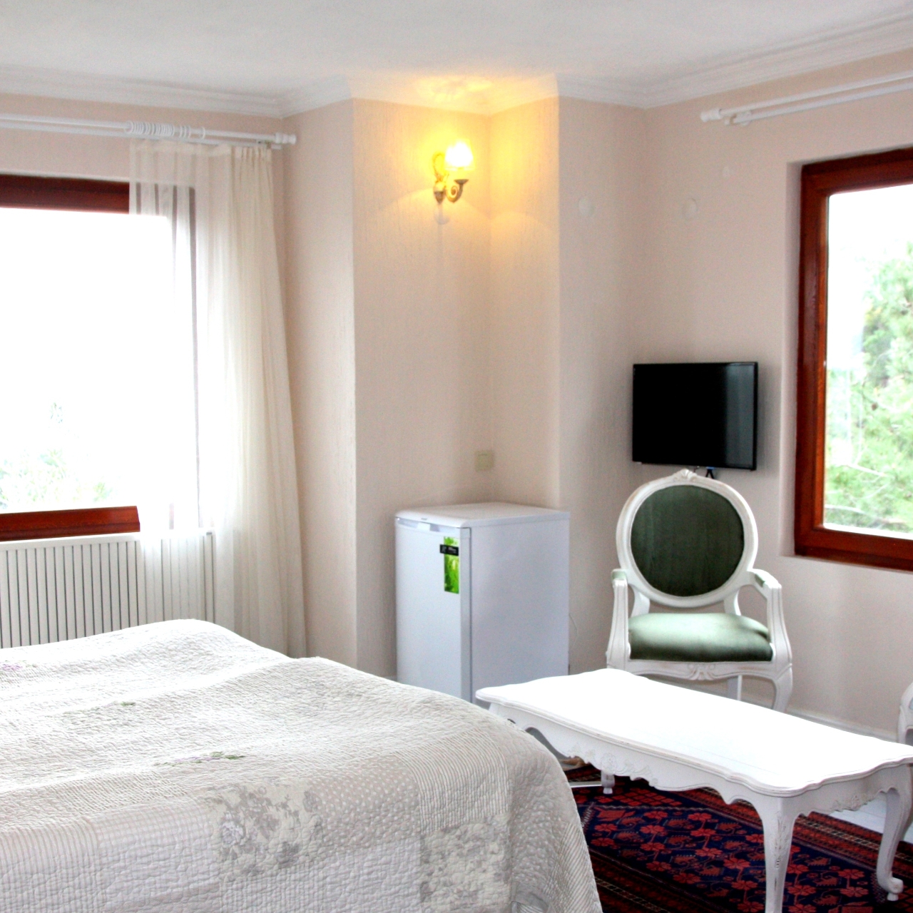 Hotel Aeneas Butik Otel In Altinoluk Balikesir Ili Hrs