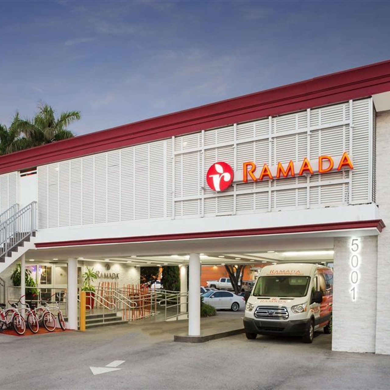 Hotel RAMADA MIAMI SPRINGS AIRPORT in Miami Springs (Florida) - HRS
