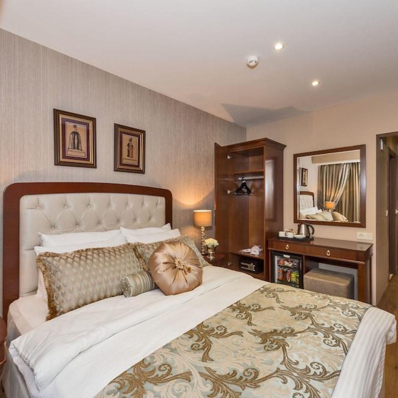 Four Doors Hotel In Istanbul Istanbul Hrs
