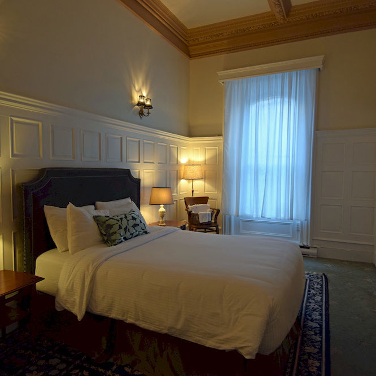 Chateau Fleur De Lys L Hotel Quebec At Hrs With Free Services