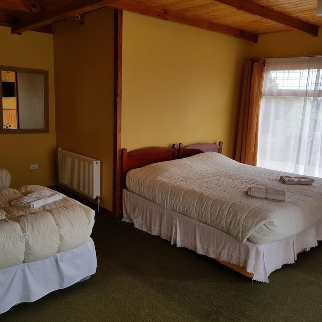 Hotel Hostal Alcazar en Puerto Natales en HRS con servicios gratuitos