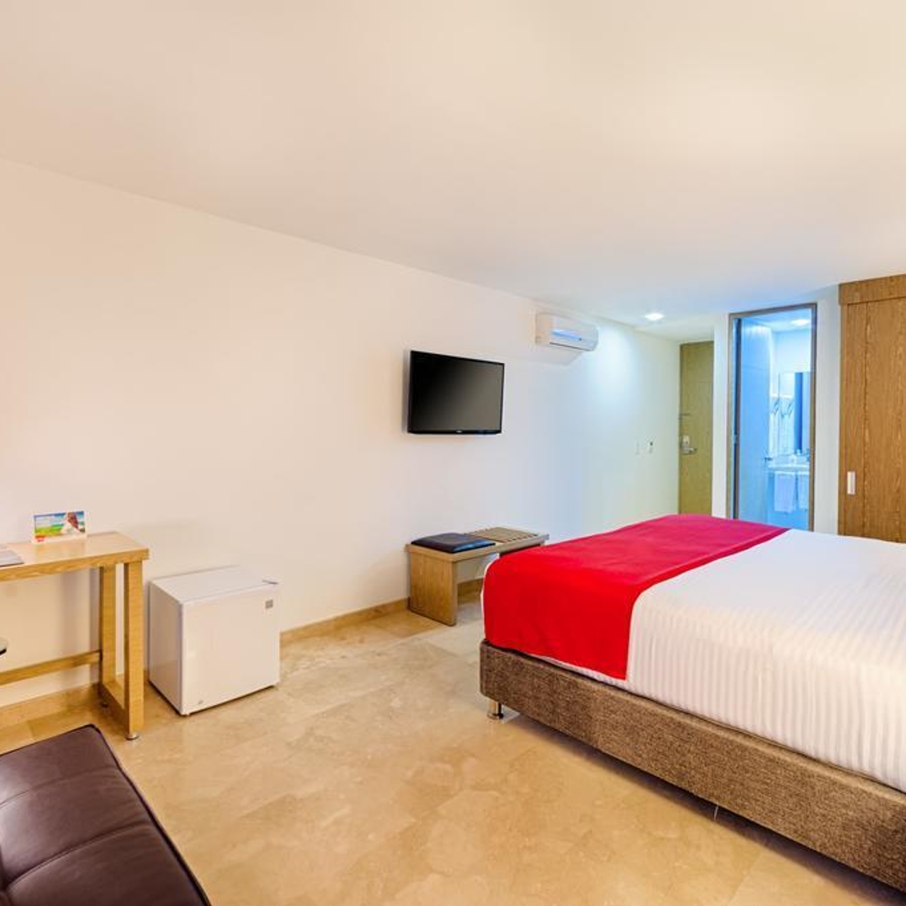 hotel ms ciudad jardin plus colombia at