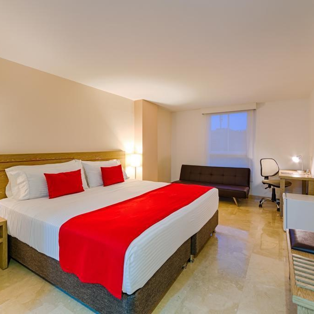 hotel ms ciudad jardin plus colombia at