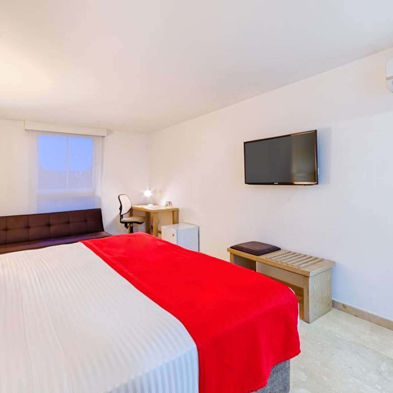 hotel ms ciudad jardin plus colombia at