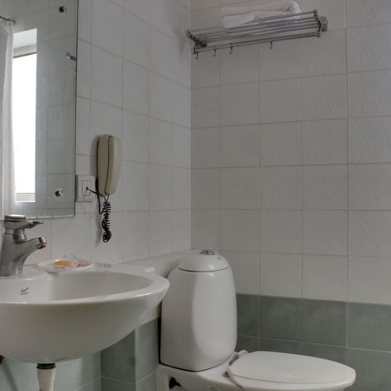 Hotel Oyo Rooms Huda Epicentre 3 Hrs Star Hotel In Gurgaon State Of Haryana New 2 bedroom flat at abiola area moniya ibadan features: hrs